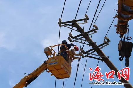 電力搶修人員在廢品站賣電線,？假