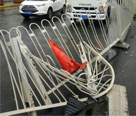 汽車護(hù)欄間隙多少合適