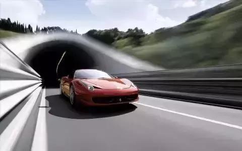 汽車開多少速度最好