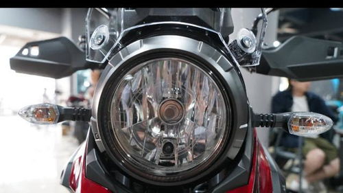 汽車(chē)?yán)Χ嗌倥帕亢线m