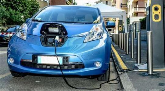 汽車充滿電是多少