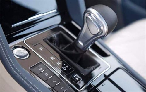 汽車換擋油門多少合適