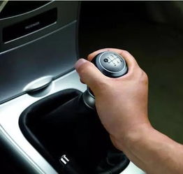 汽車 多少轉(zhuǎn)要換擋