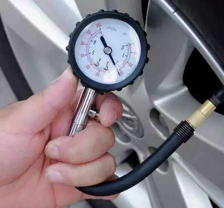 汽車維修胎壓多少