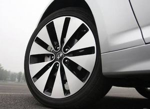 汽車開動胎壓多少
