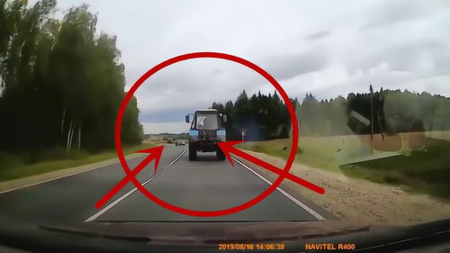 小汽車彎道速度多少