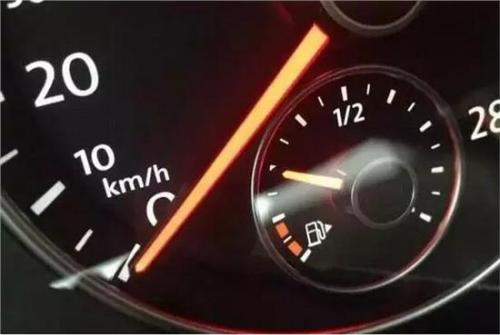 汽車低于多少邁熄火