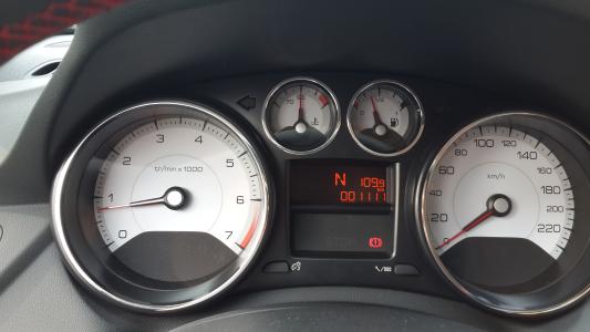 汽車靜態(tài)耗電多少正常