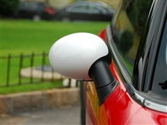 汽車車頂噴漆多少 汽車車頂噴漆多少