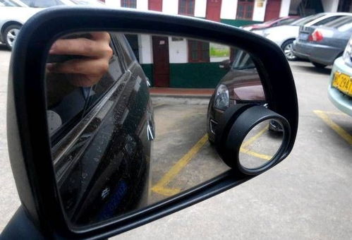汽車倒車周圍多少合適