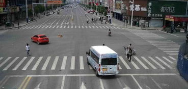 汽車黃燈間隔多少秒