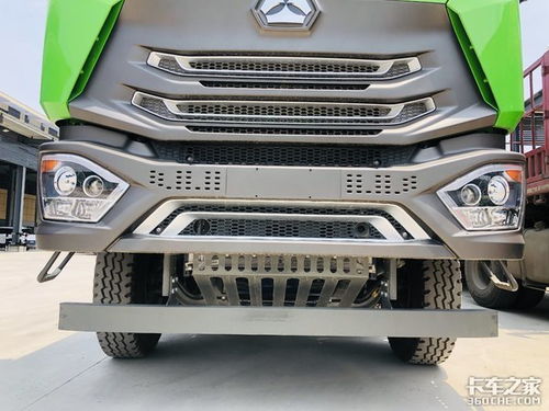 正常汽車自重多少噸