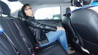汽車后排承受多少體重