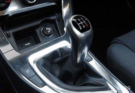 1.4汽車多少速度換擋