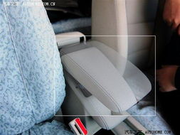 汽車扶手高度多少合適