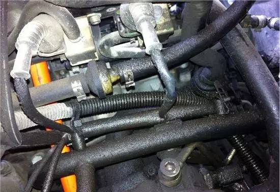 汽車油管能耐多少溫度