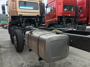 重型汽車自重多少