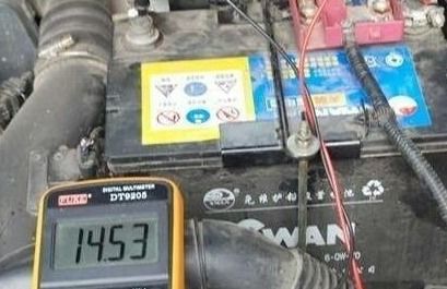 大汽車多少伏電壓