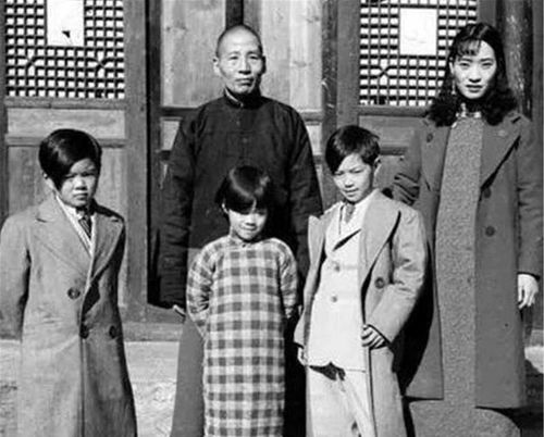 劉文彩汽車多少錢(qián)