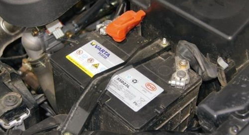 汽車上電池多少伏