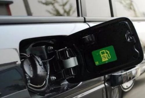 汽車最多裝多少油