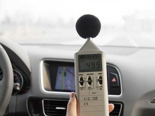 汽車分貝多少為吵雜