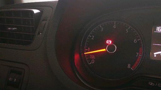 汽車轉速多少可以開動 汽車轉速多少可以開動
