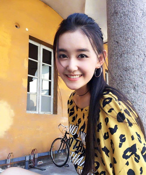 演員蔣依依姐姐被曝走后門進(jìn)協(xié)和