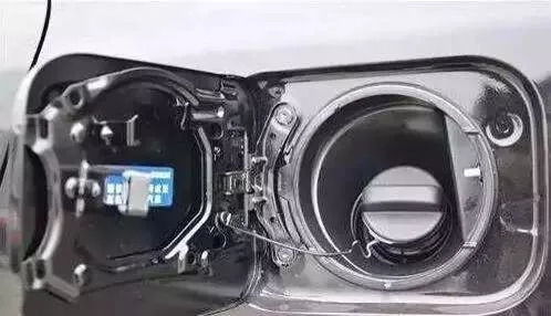 新購汽車油箱多少油量 新購汽車油箱多少油量