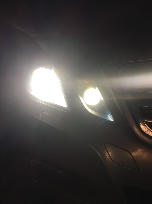 汽車上共有多少燈