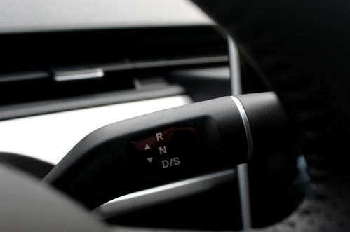汽車上電量多少V