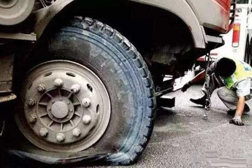 汽車的后輪磨損多少 汽車的后輪磨損多少
