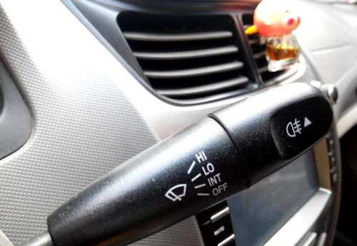汽車換個(gè)轉(zhuǎn)彎燈多少
