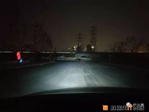 汽車發(fā)光燈最小多少