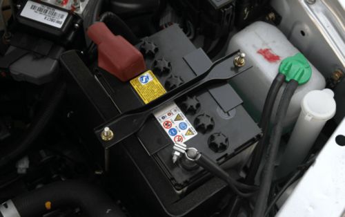 換個(gè)汽車(chē)電瓶多少銀子
