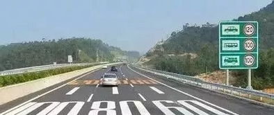 汽車上大橋限速多少