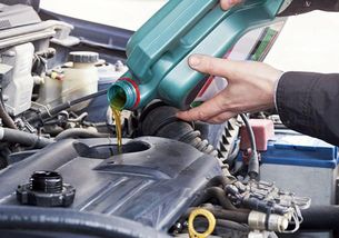 汽車(chē)機(jī)油用多少最好