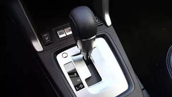汽車轉(zhuǎn)彎用多少檔