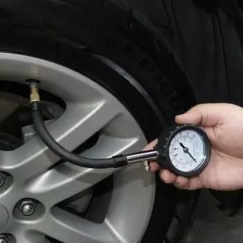 汽車中午氣壓多少正常