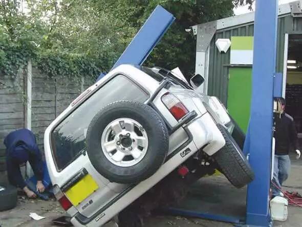 汽車維修舉升機多少安