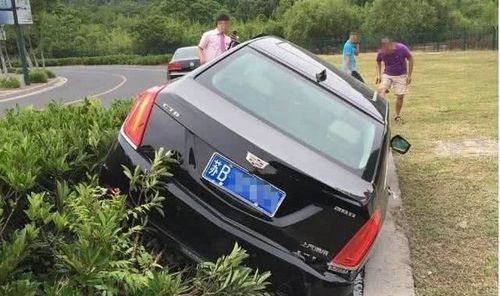 汽車(chē)拐彎車(chē)速是多少 汽車(chē)拐彎車(chē)速是多少