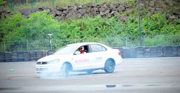 汽車框架多少錢