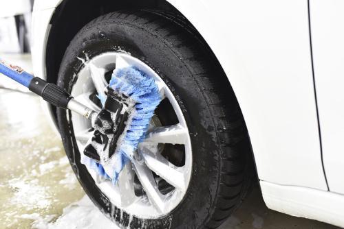 汽車多少公里調(diào)換輪胎