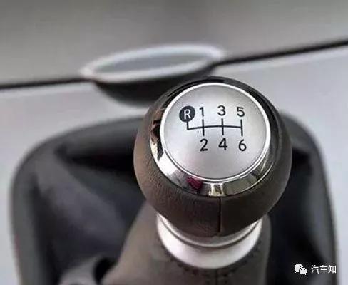 汽車換擋需要多少邁