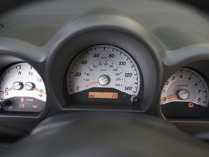 汽車(chē)機(jī)油低到多少需加