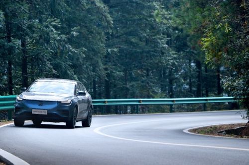 天際汽車剎車距離多少