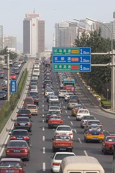 汽車路上車速多少