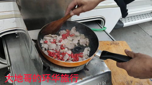 小汽車(chē)美食行多少