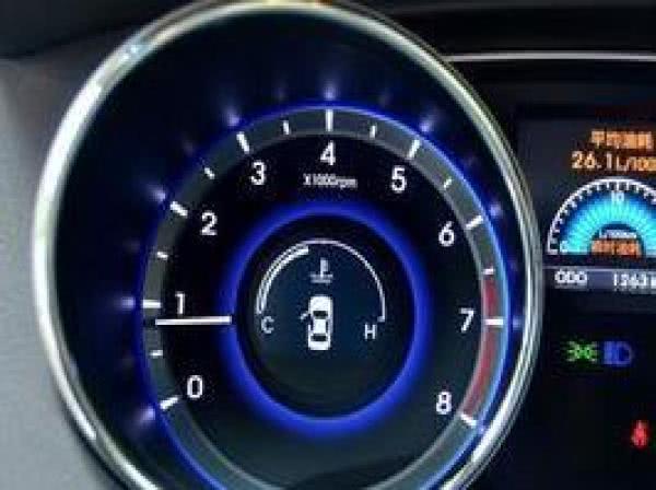 汽車穩(wěn)定轉(zhuǎn)速多少正常