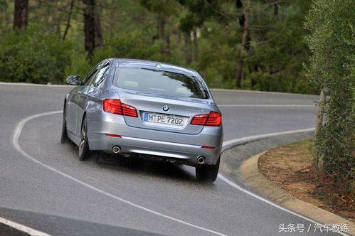 汽車踩多少轉合適